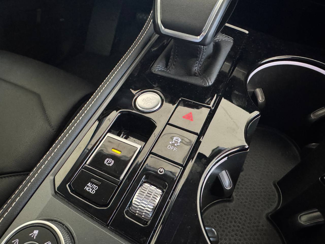 VOLKSWAGEN TOUAREG 3.0 231