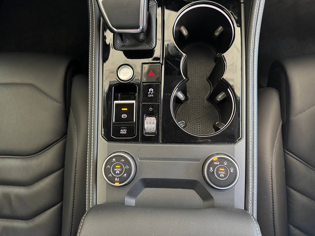 VOLKSWAGEN TOUAREG 3.0 231