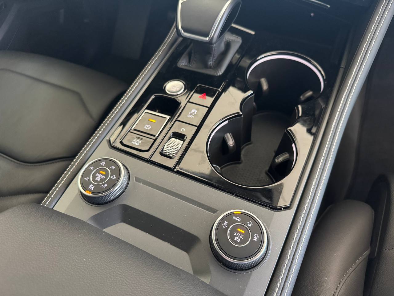 VOLKSWAGEN TOUAREG 3.0 231