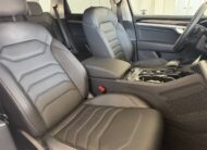 VOLKSWAGEN TOUAREG 3.0 231