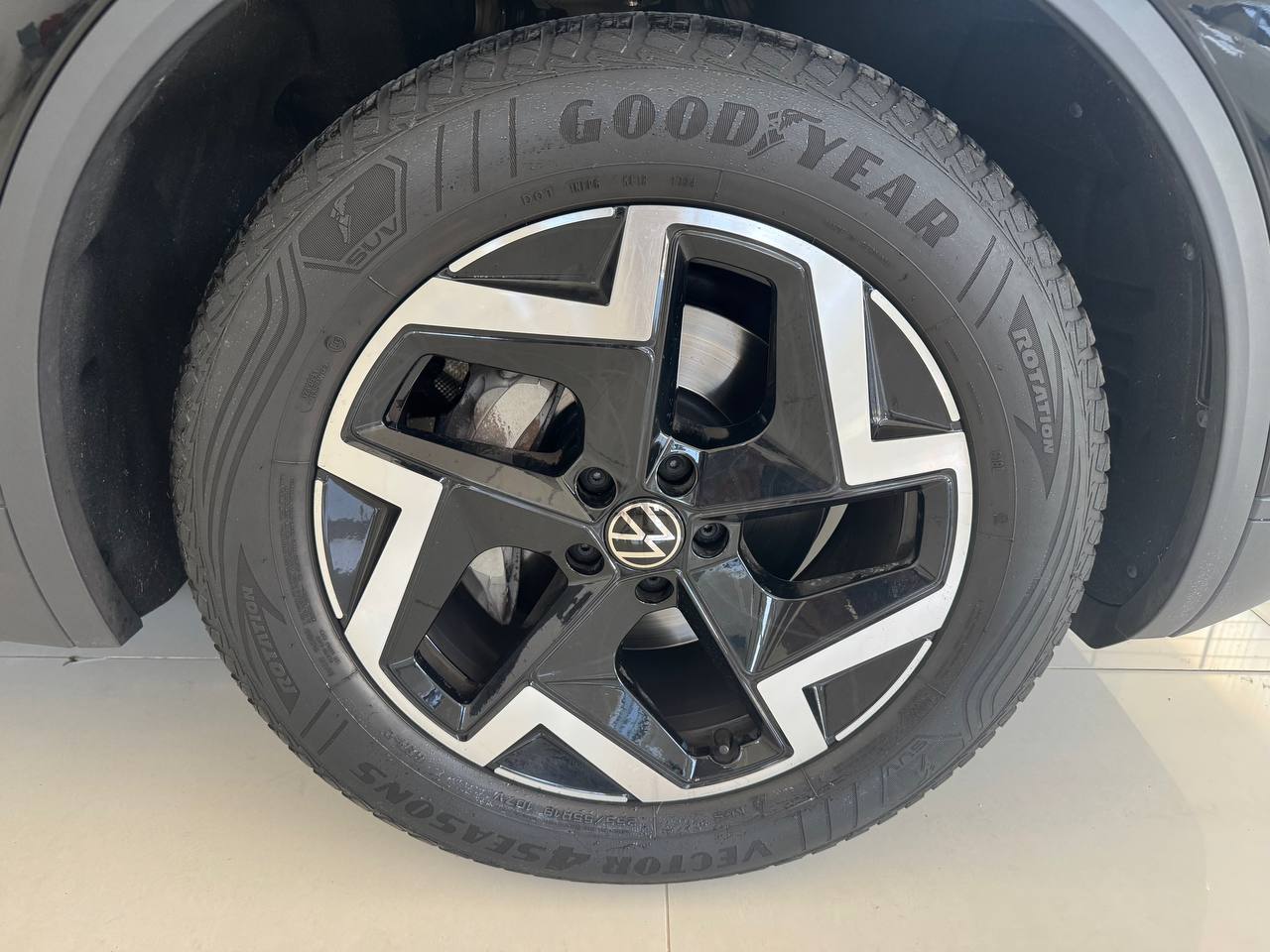 VOLKSWAGEN TOUAREG 3.0 231