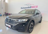 VOLKSWAGEN TOUAREG 3.0 231