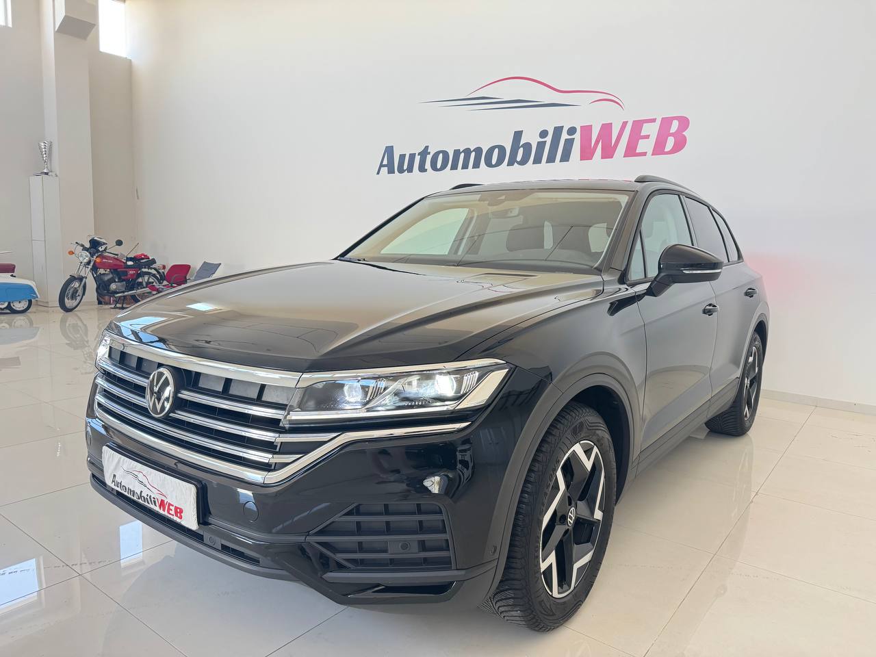 VOLKSWAGEN TOUAREG 3.0 231
