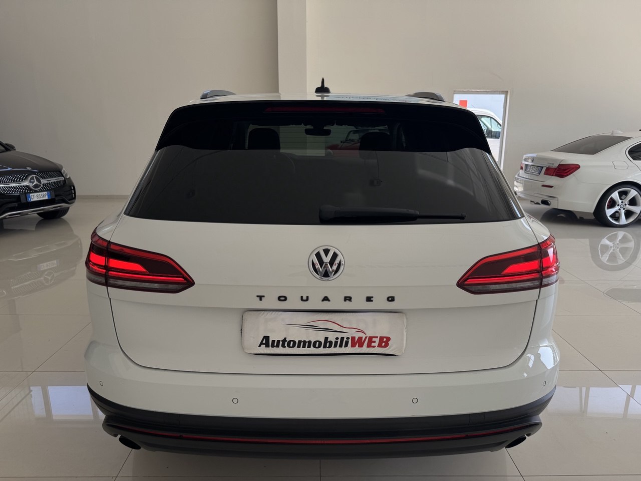 VOLKSWAGEN TOUAREG 3.0 231 BLACK STYLE