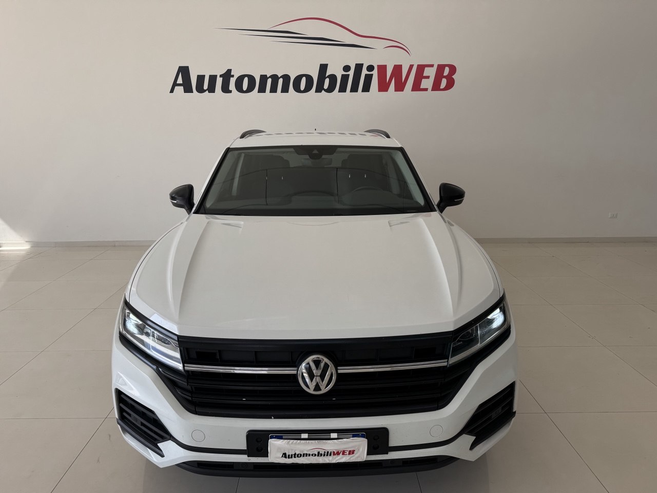 VOLKSWAGEN TOUAREG 3.0 231 BLACK STYLE