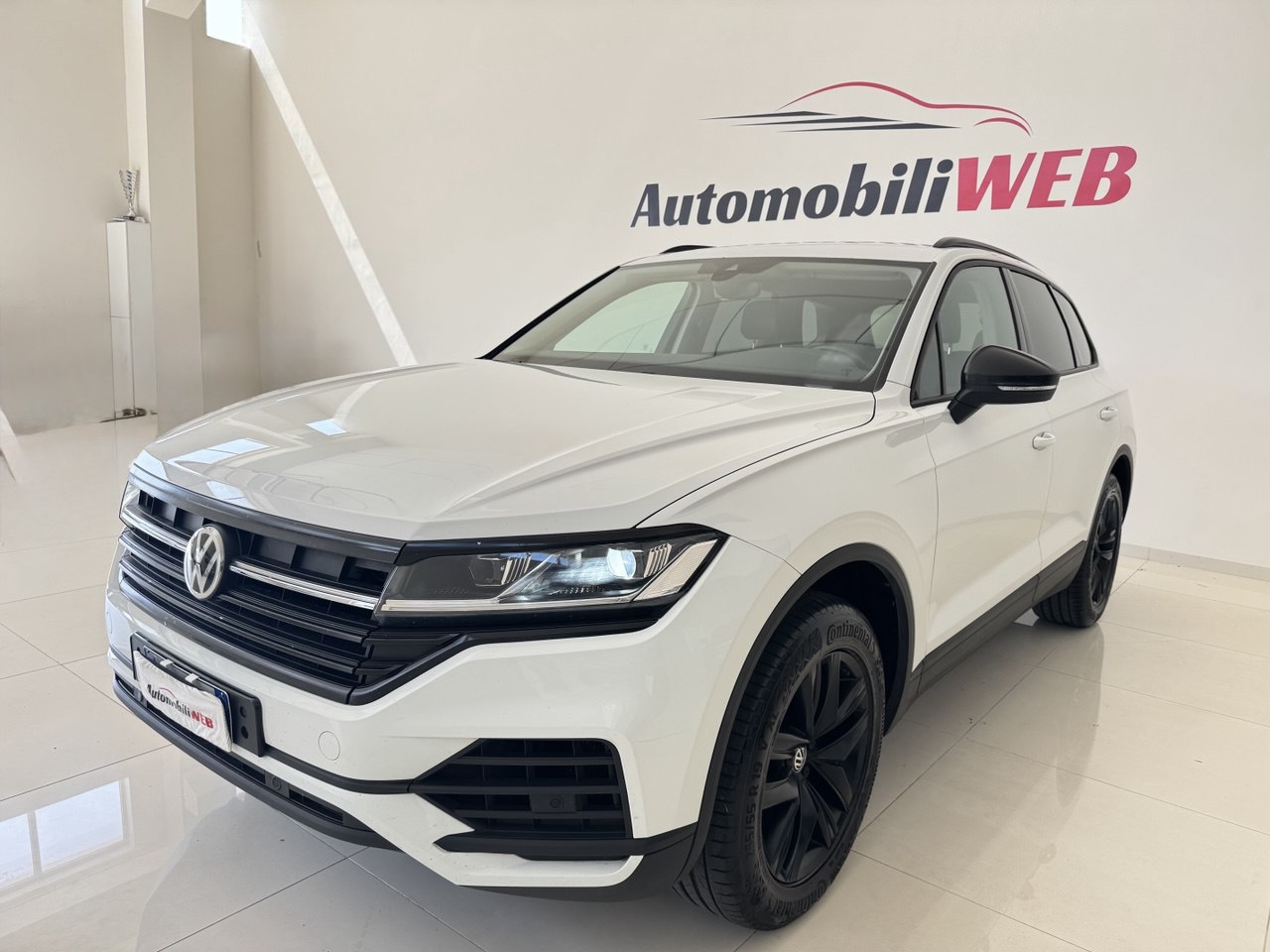 VOLKSWAGEN TOUAREG 3.0 231 BLACK STYLE
