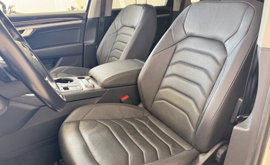 VOLKSWAGEN TOUAREG 3.0 231 BLACK STYLE