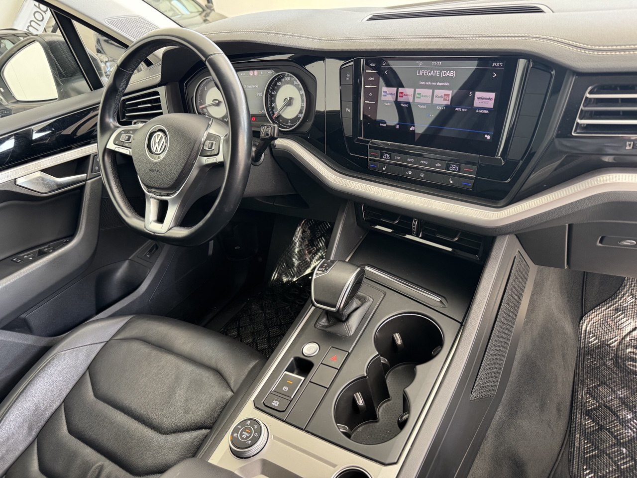 VOLKSWAGEN TOUAREG 3.0 231 BLACK STYLE