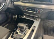 AUDI Q5 SPORTBACL S-LINE IDENTITY BLACK