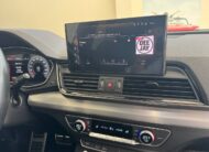 AUDI Q5 SPORTBACL S-LINE IDENTITY BLACK