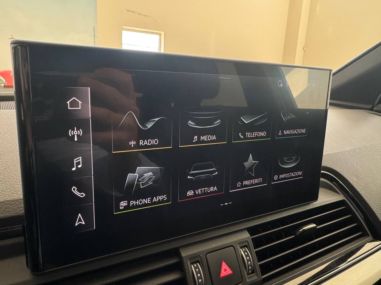 AUDI Q5 SPORTBACL S-LINE IDENTITY BLACK