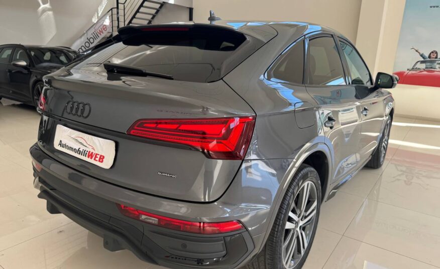 AUDI Q5 SPORTBACL S-LINE IDENTITY BLACK