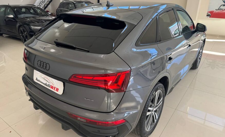 AUDI Q5 SPORTBACL S-LINE IDENTITY BLACK