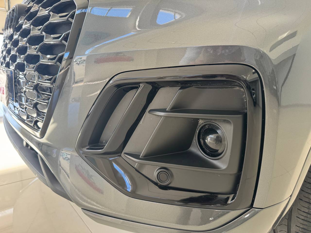 AUDI Q5 SPORTBACL S-LINE IDENTITY BLACK