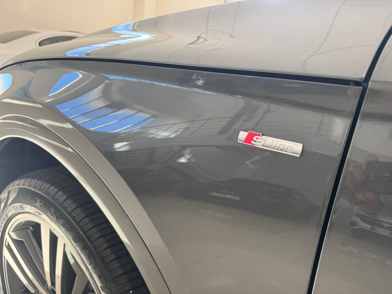 AUDI Q5 SPORTBACL S-LINE IDENTITY BLACK