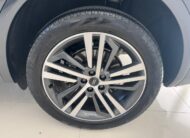 AUDI Q5 SPORTBACL S-LINE IDENTITY BLACK