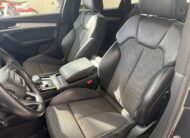 AUDI Q5 SPORTBACL S-LINE IDENTITY BLACK