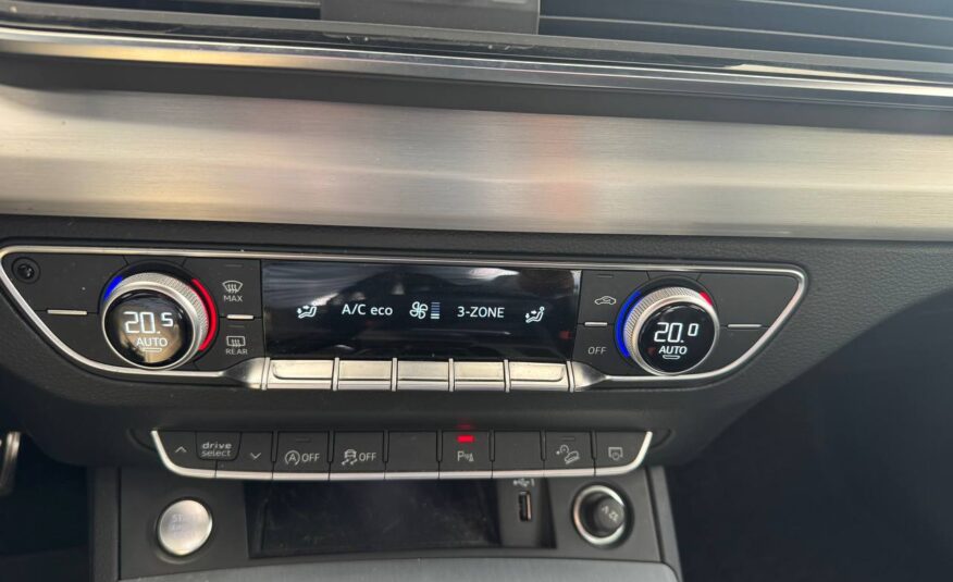 AUDI Q5 SPORTBACL S-LINE IDENTITY BLACK