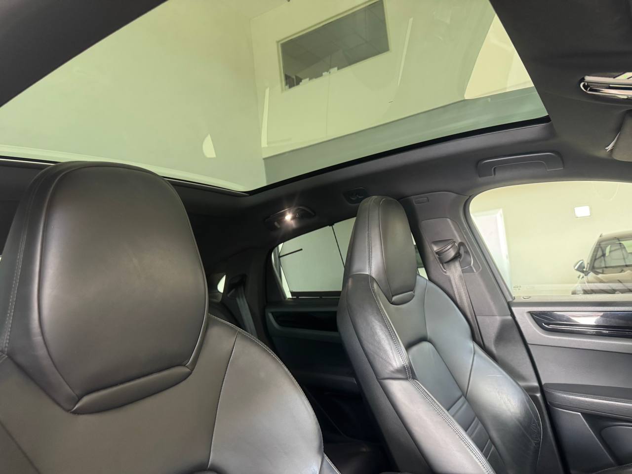 PORSCHE CAYENNE COUPE’ E-HYBRID