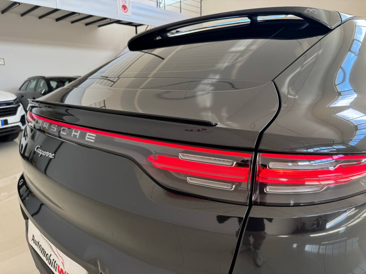 PORSCHE CAYENNE COUPE’ E-HYBRID