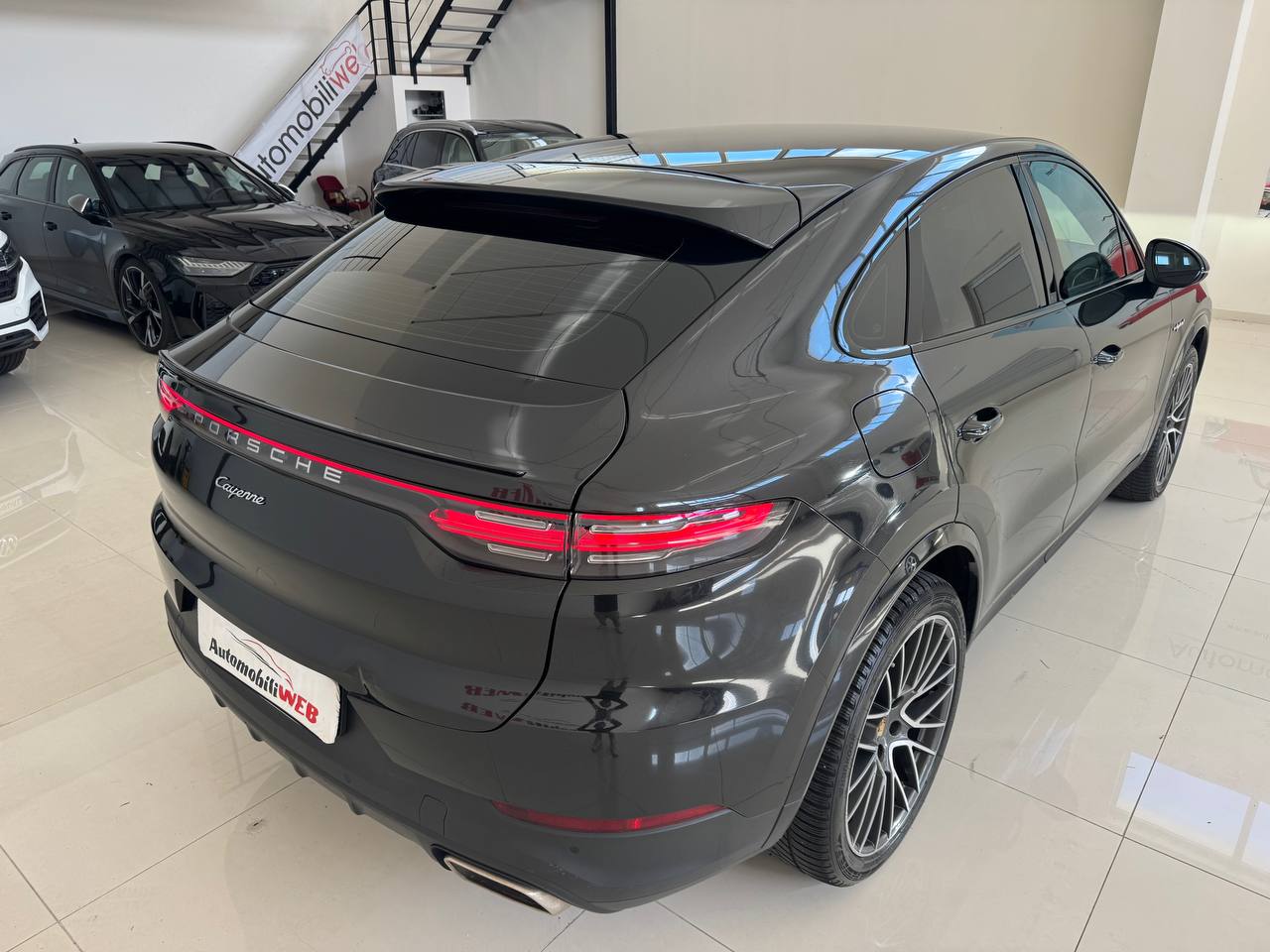 PORSCHE CAYENNE COUPE’ E-HYBRID