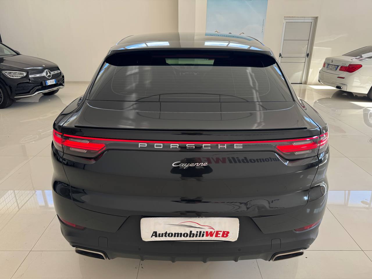 PORSCHE CAYENNE COUPE’ E-HYBRID