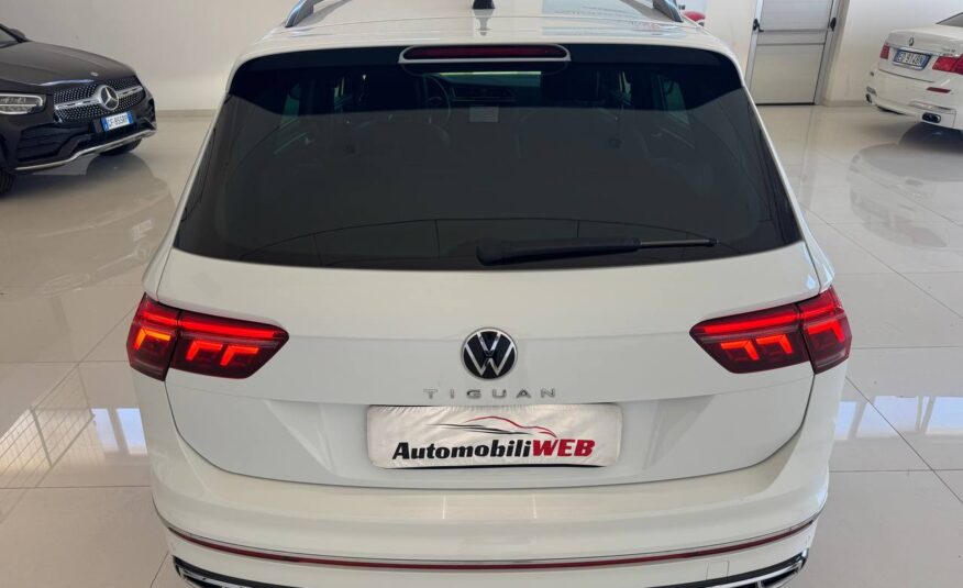 VOLKSWAEN TIGUAN R-LINE