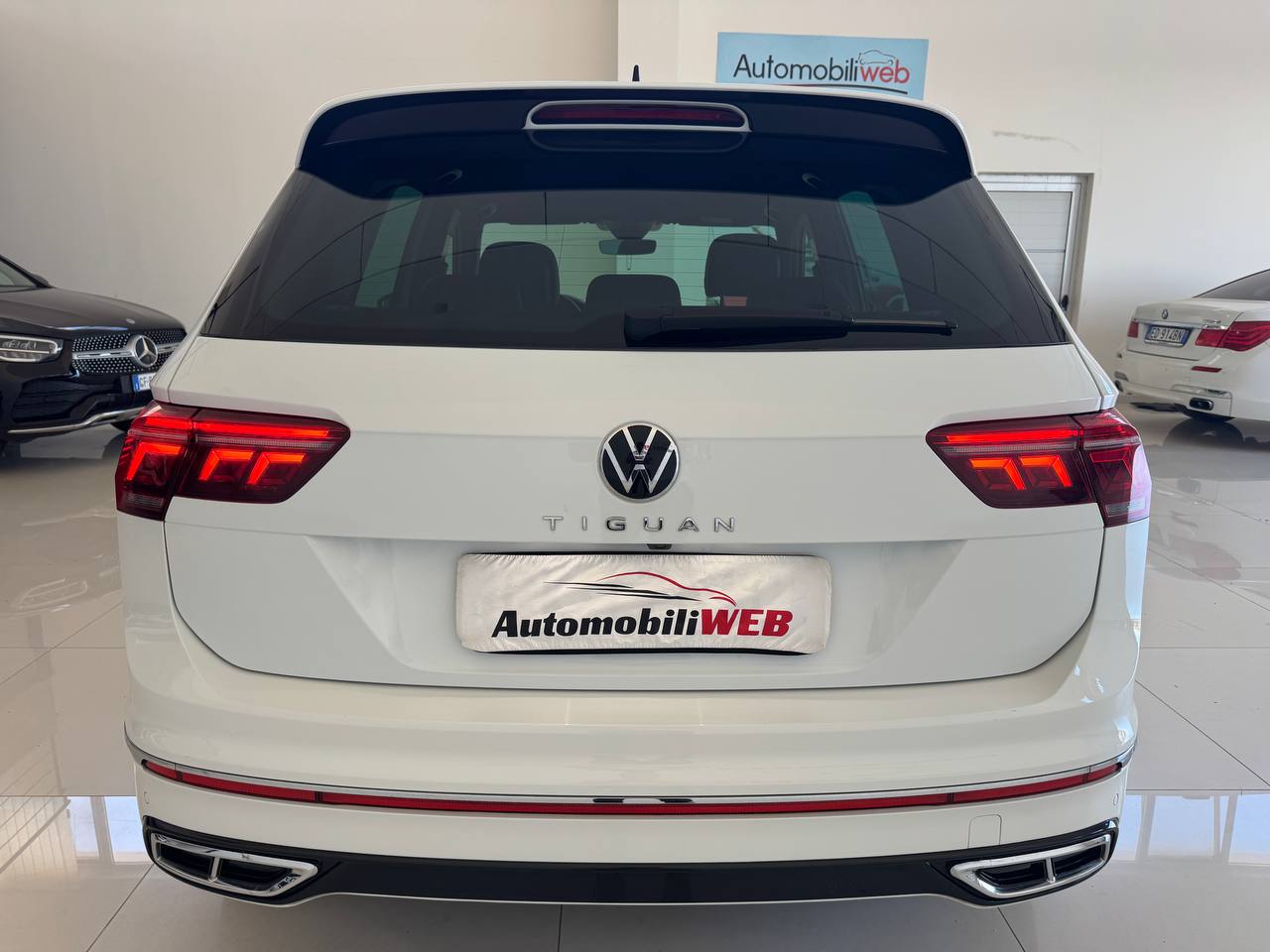 VOLKSWAEN TIGUAN R-LINE