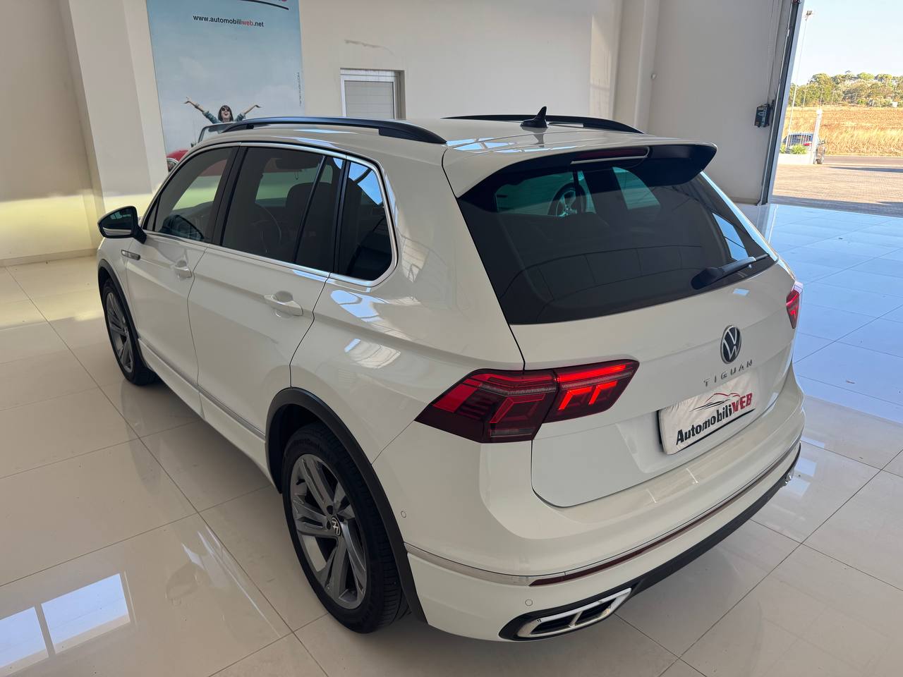 VOLKSWAEN TIGUAN R-LINE