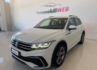 VOLKSWAEN TIGUAN R-LINE