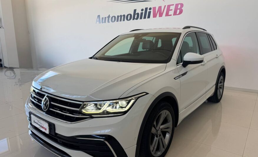 VOLKSWAEN TIGUAN R-LINE
