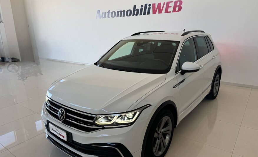 VOLKSWAEN TIGUAN R-LINE