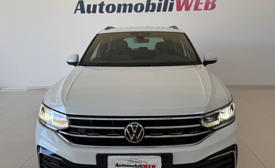 VOLKSWAEN TIGUAN R-LINE