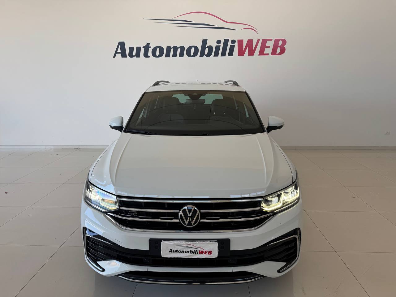 VOLKSWAEN TIGUAN R-LINE
