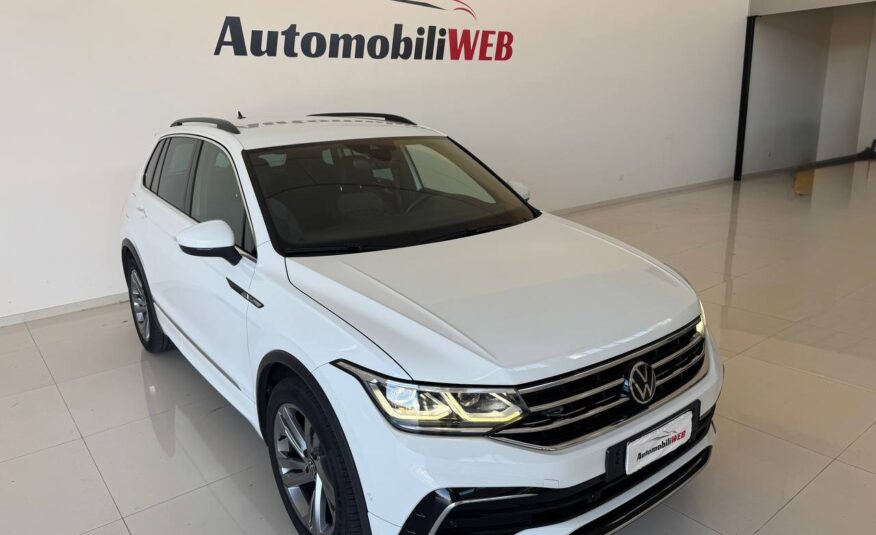 VOLKSWAEN TIGUAN R-LINE