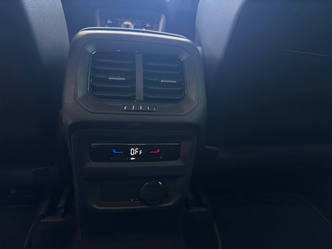 VOLKSWAEN TIGUAN R-LINE