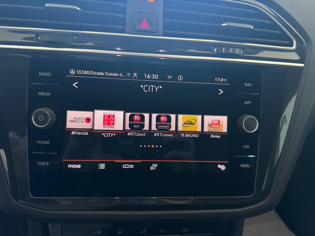 VOLKSWAEN TIGUAN R-LINE