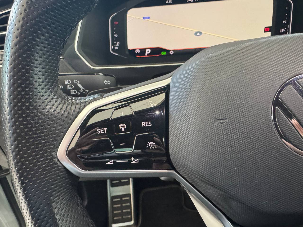 VOLKSWAEN TIGUAN R-LINE