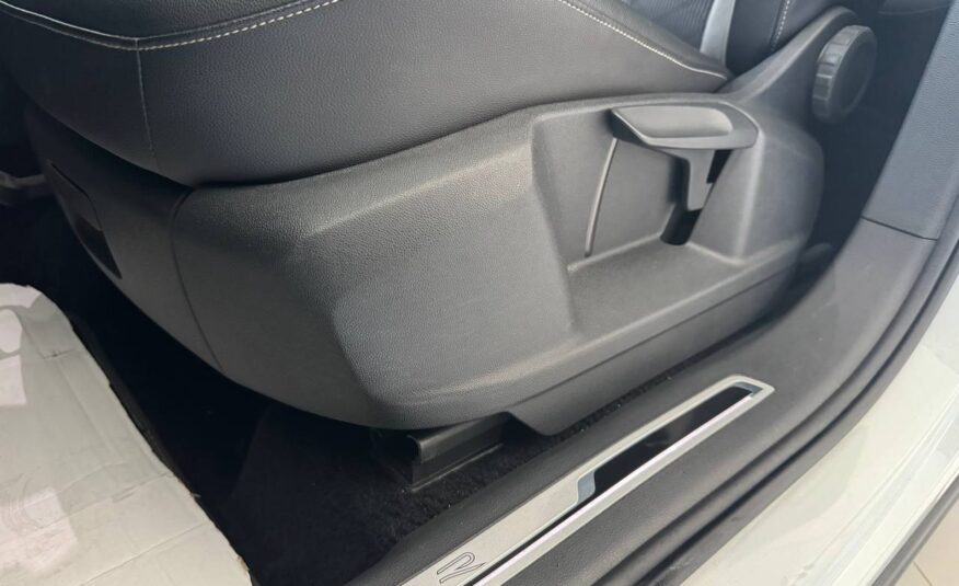 VOLKSWAEN TIGUAN R-LINE