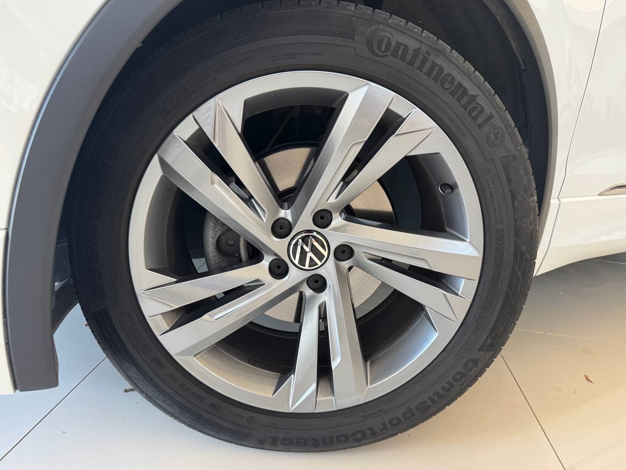 VOLKSWAEN TIGUAN R-LINE