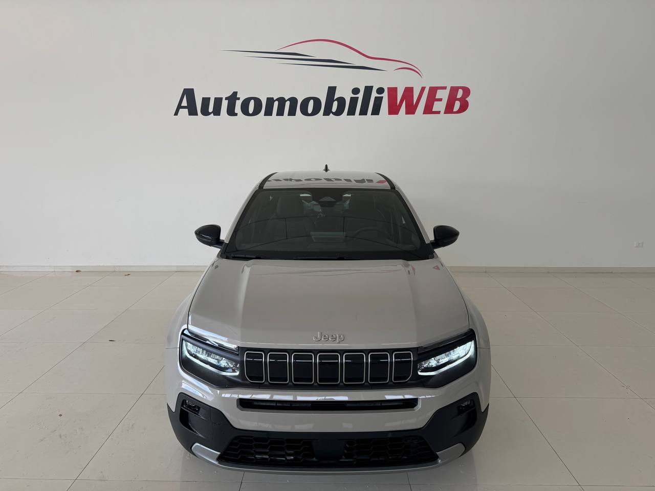 JEEP AVENGER ATTITUDE HYBRID KM.0