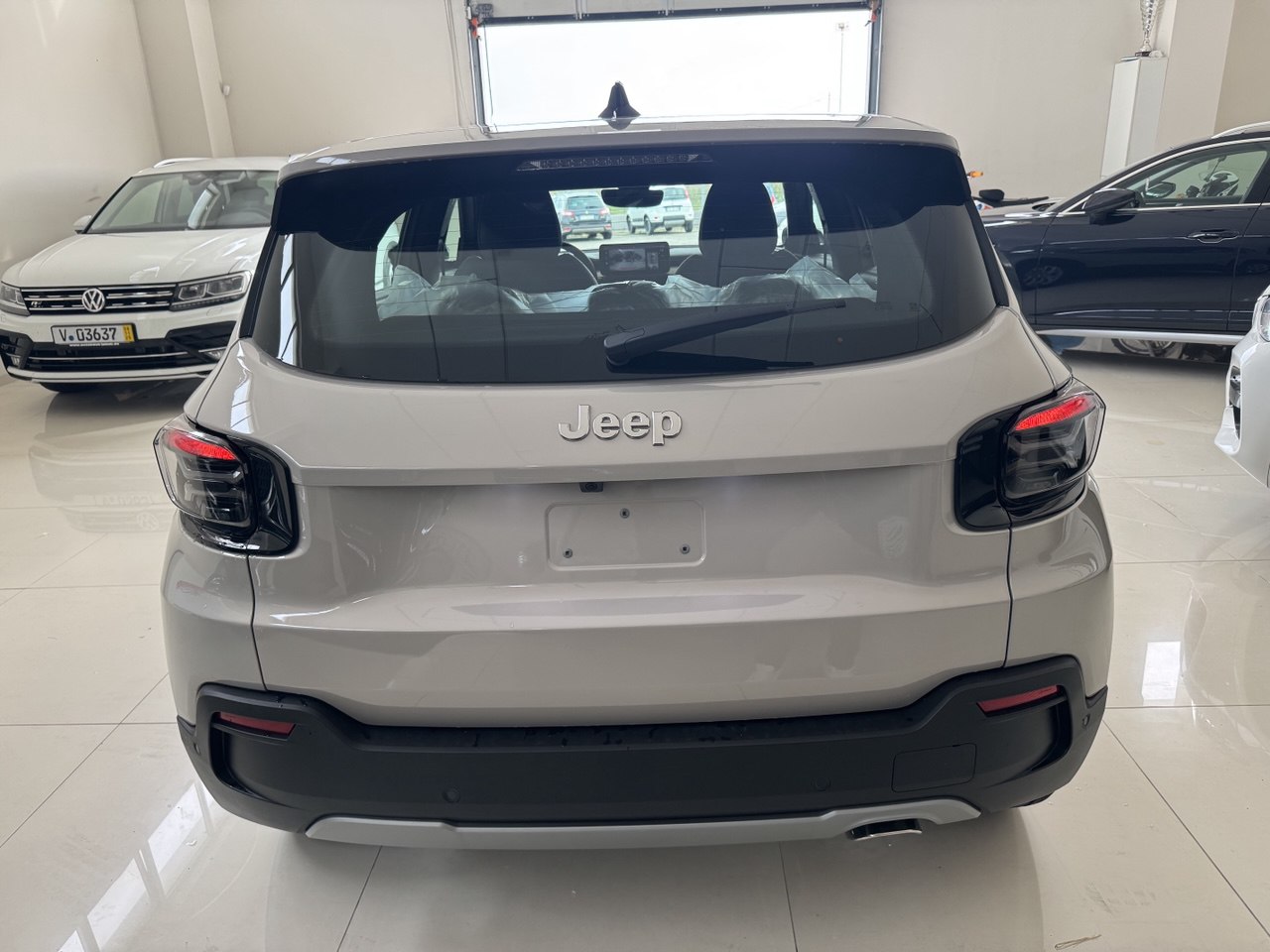 JEEP AVENGER ATTITUDE HYBRID KM.0