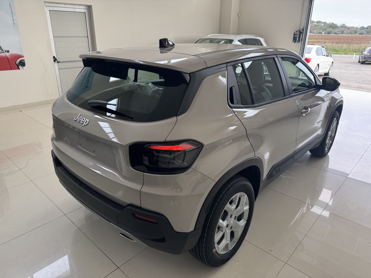 JEEP AVENGER ATTITUDE HYBRID KM.0