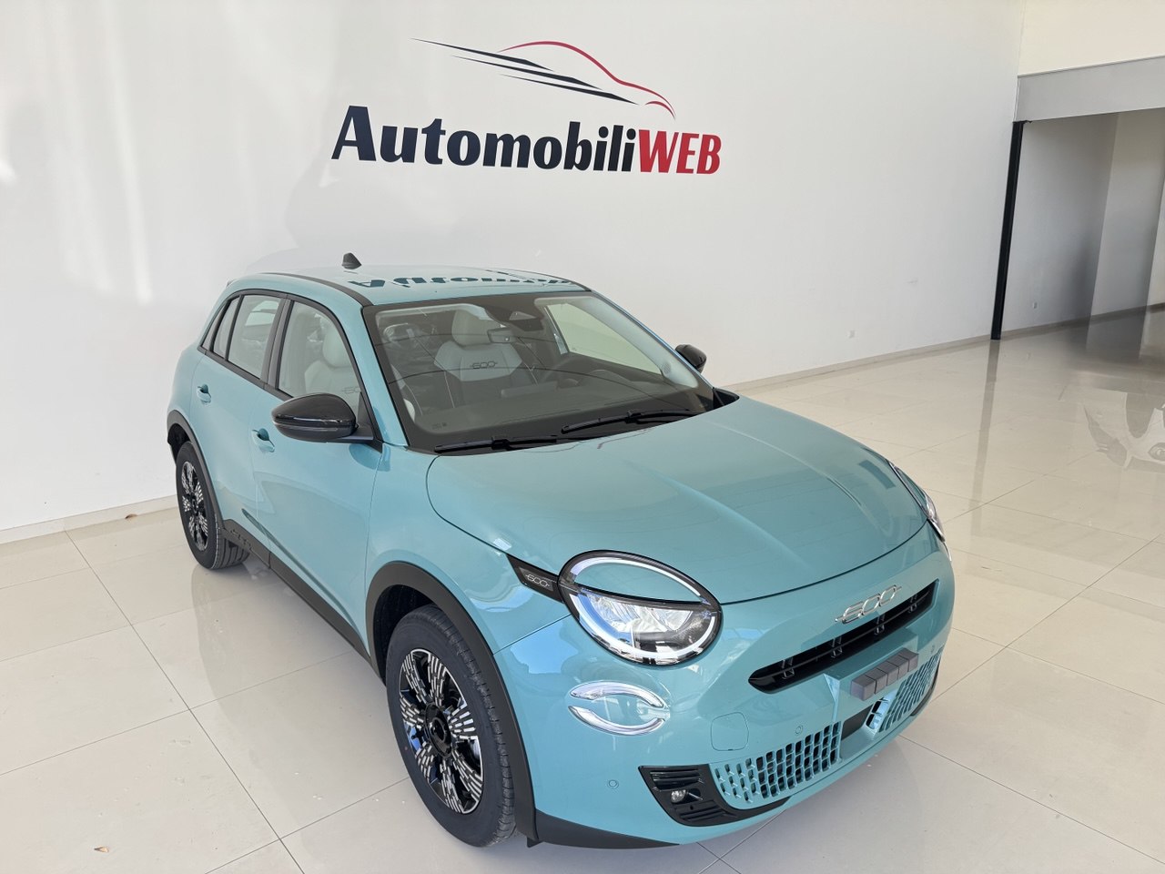 FIAT 600 HYBRID 1.2 110