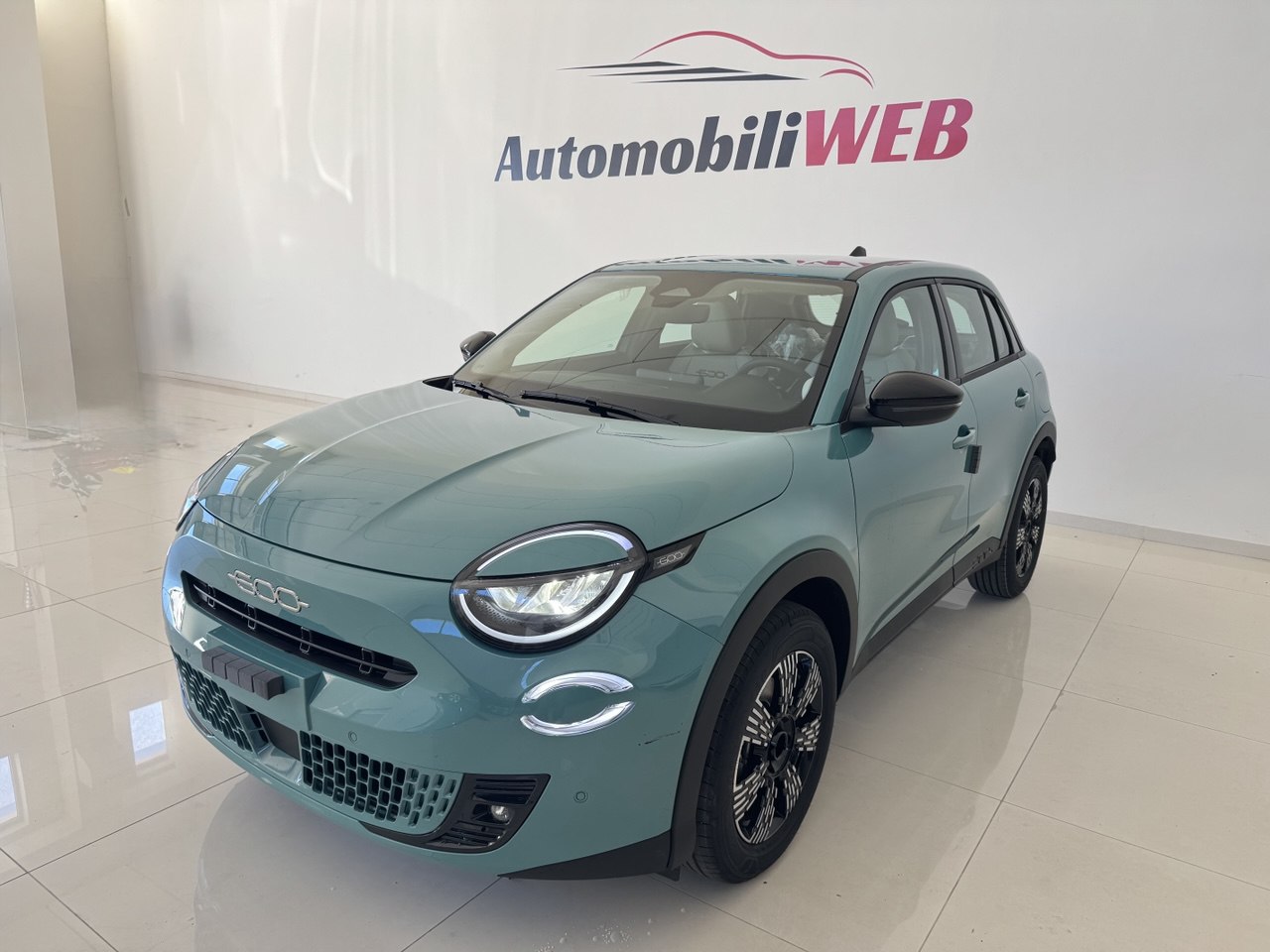 FIAT 600 HYBRID 1.2 110
