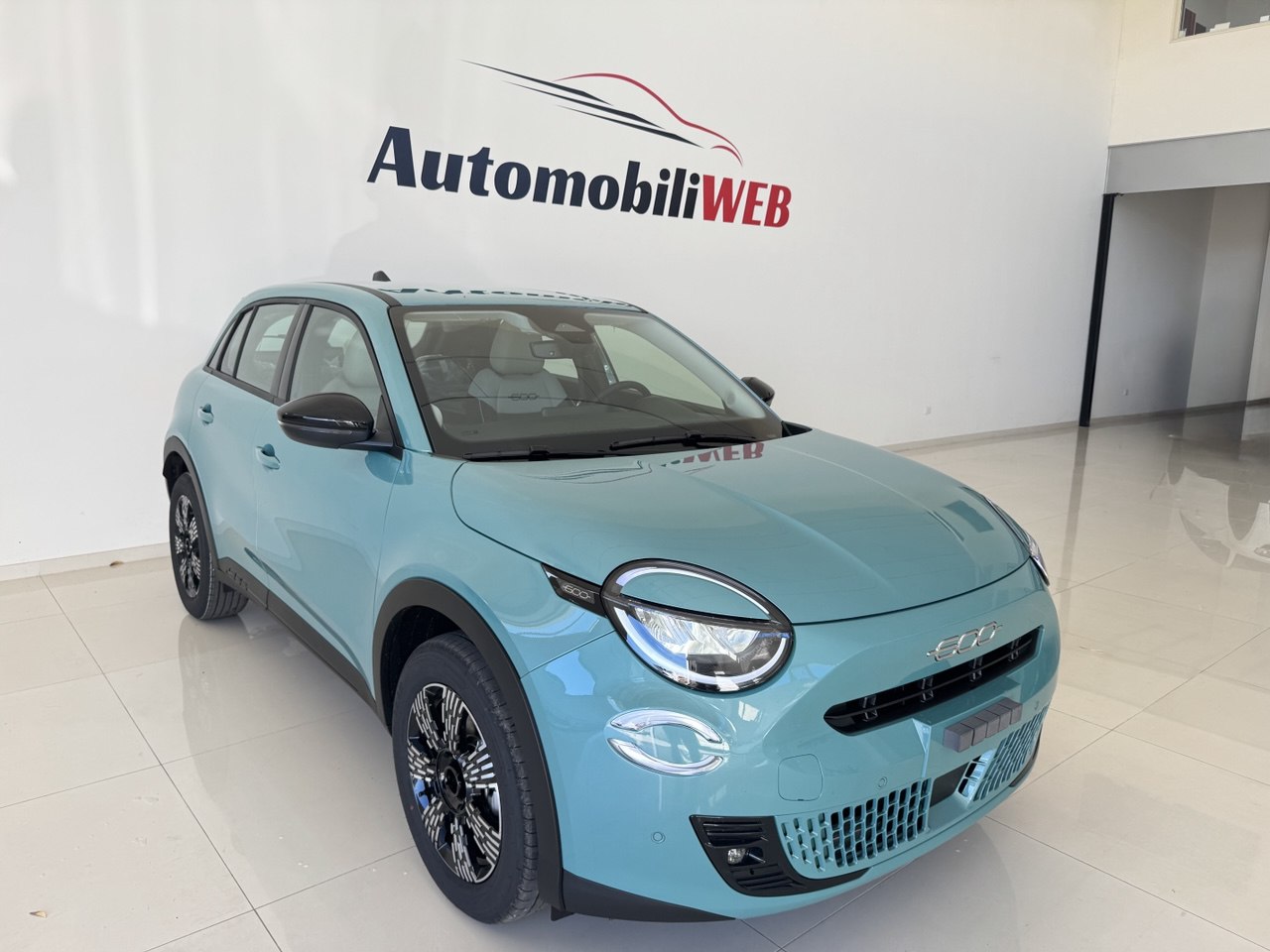 FIAT 600 HYBRID 1.2 110