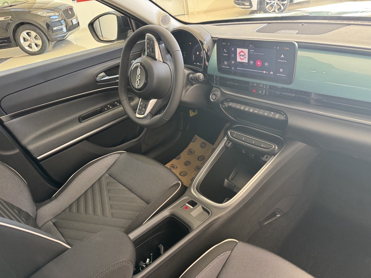 FIAT 600 HYBRID 1.2 110