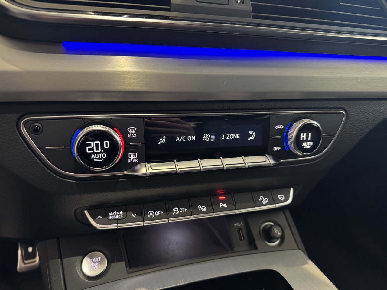 AUDI Q5 SP 40 MHEV S-LINE IDENTITY BLACK