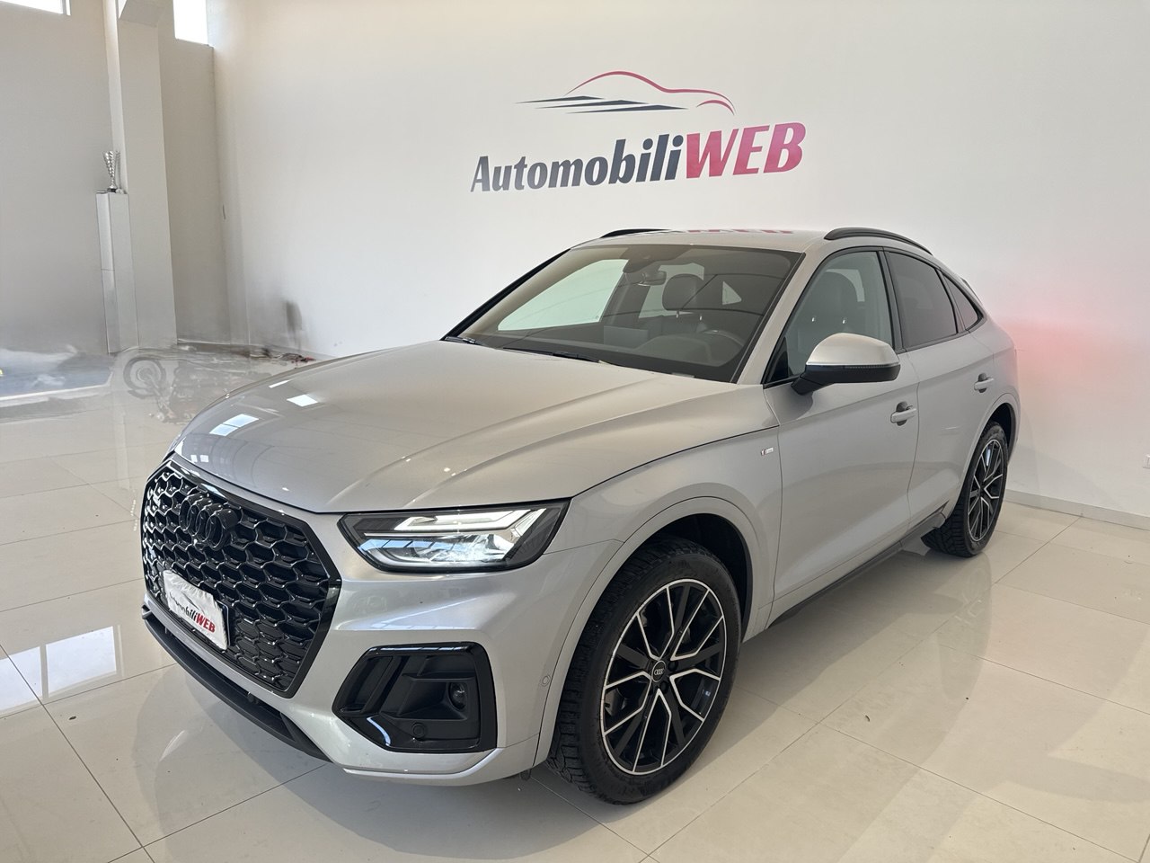 AUDI Q5 SP 40 MHEV S-LINE IDENTITY BLACK