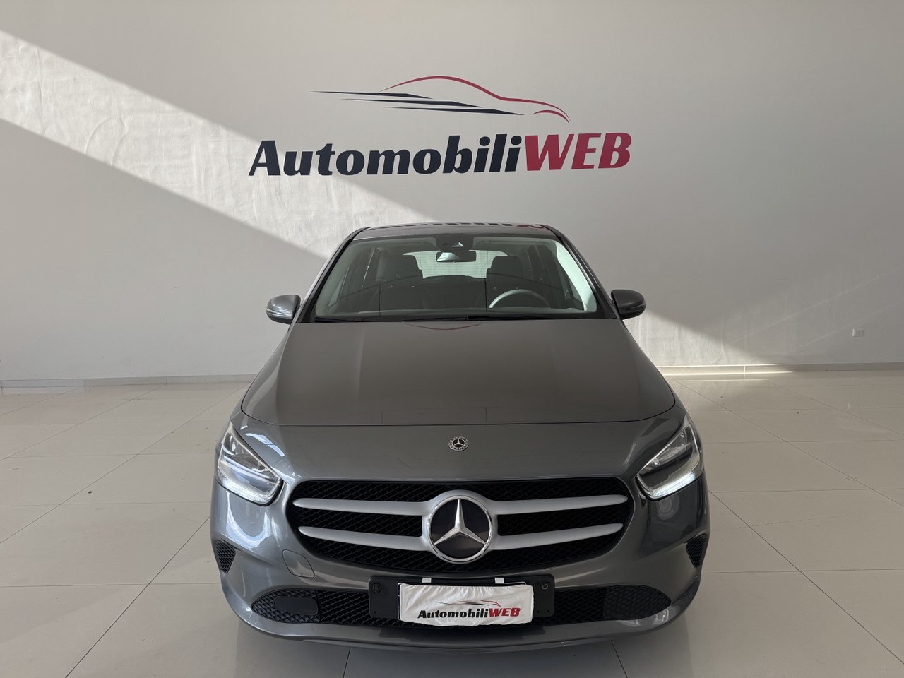 MERCEDES B180 AUTOMATIC